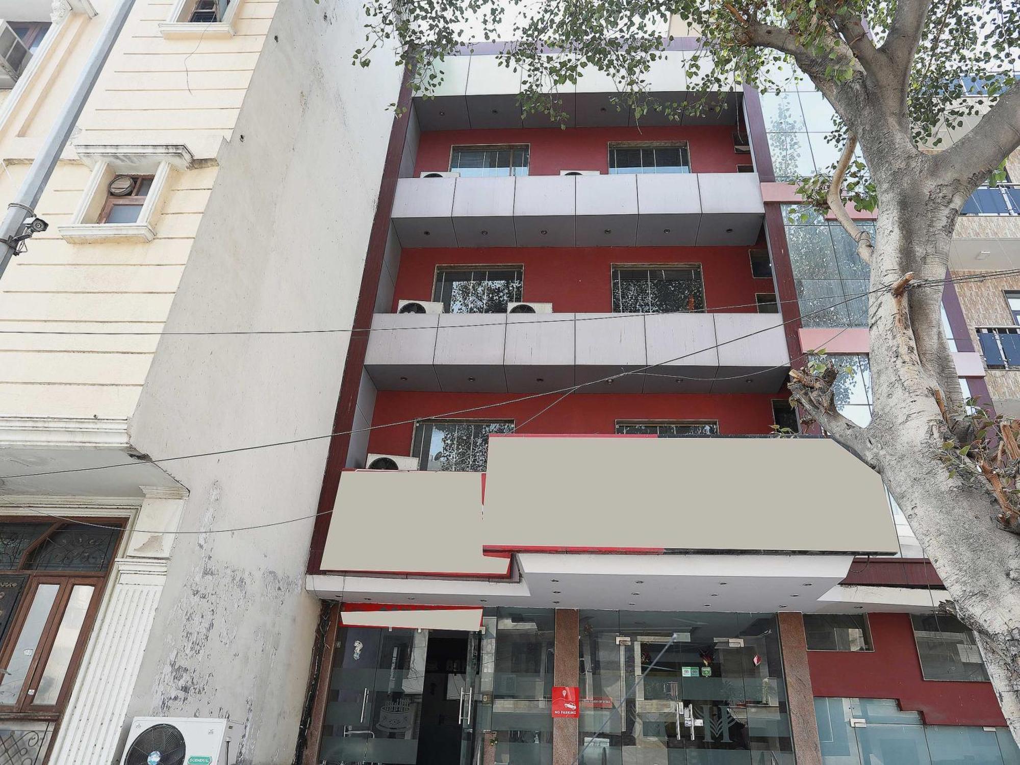 Oyo Hotel Vedas Heritage Дели Экстерьер фото