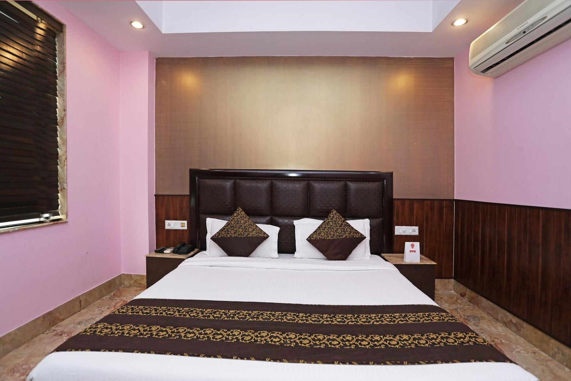 Oyo Hotel Vedas Heritage Дели Экстерьер фото