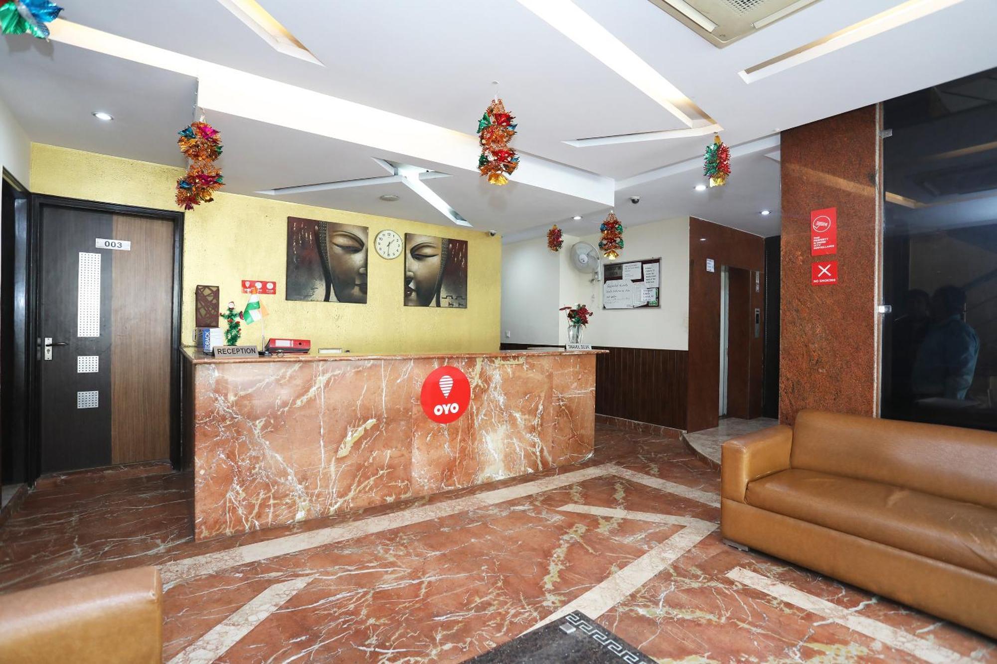 Oyo Hotel Vedas Heritage Дели Экстерьер фото